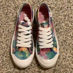 Rocket Dog Sneakers NEW, Size 7.5